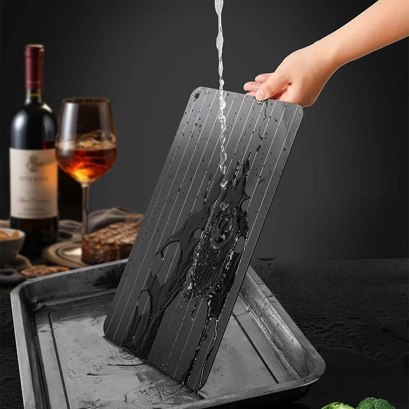 Rapid Defrosting Tray – Thaws Frozen Meat 3x Faster, No Electricity Needed